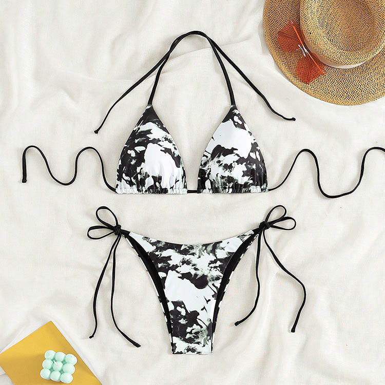Dame Triangel Bikini med justerbare bindebånd og raffineret flæse-design Skovae