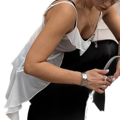 Dame Chiffon-top med asymmetrisk flæse-design og spaghetti-stropper Stilla