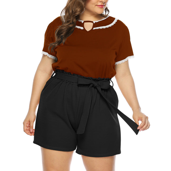 Dame moderigtigt top med flæseærmer og elegante shorts Skovae