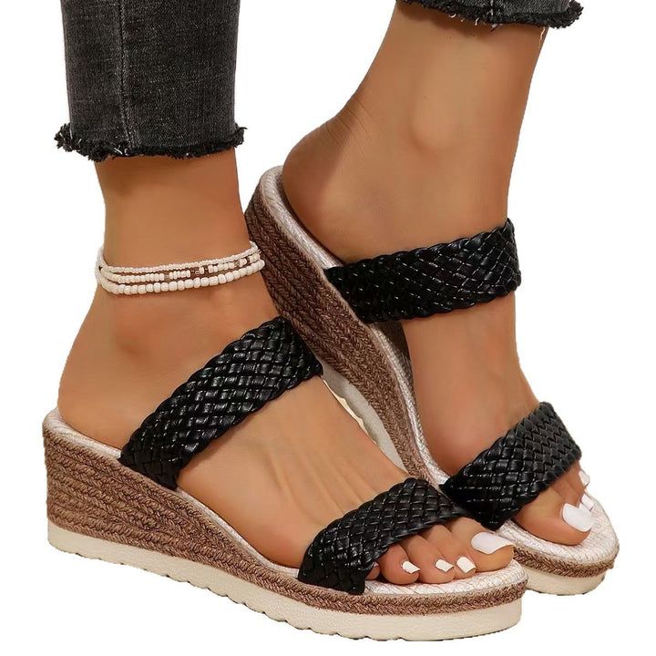 Dame wedge-sandaler med elegant flettet remdesign og komfortabel fodseng Stilla