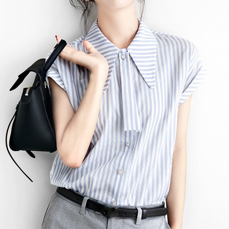 Dame stribet bluse med elegant krave og kvalitetsdetaljer Stilla