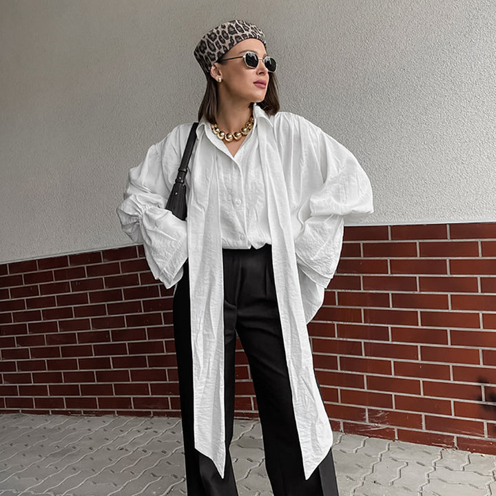 Damer Oversized Skjorte med voluminøse ærmer og praktiske bindebånd Stilla
