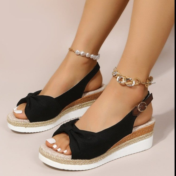 Dame Wedge-sandaler med stilfuld knude-design og komfortabel sål Stilla