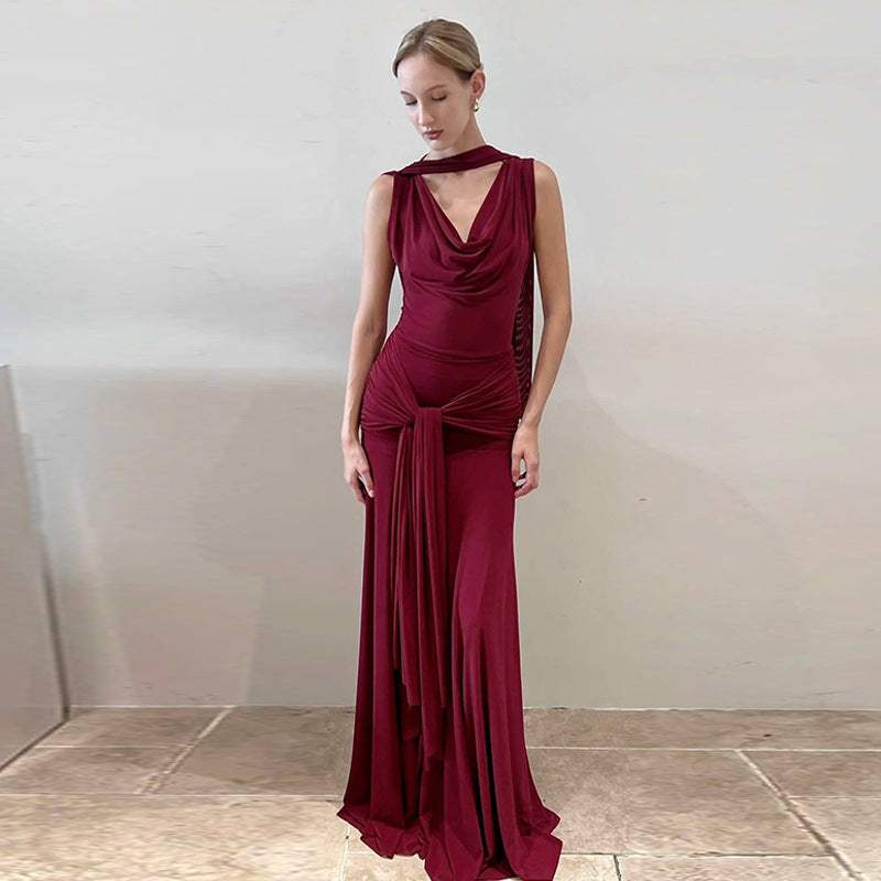 Damen schulterfreies Wickelmaxikleid mit drapiertem Oberteil und seitlichem Bindegürtel Skovae