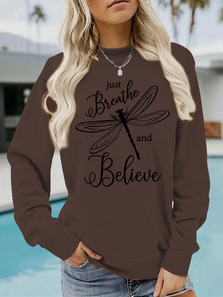 Kvinders sweatshirt med inspirerende drageflyvningsmotiv og afslappet pasform Stilla