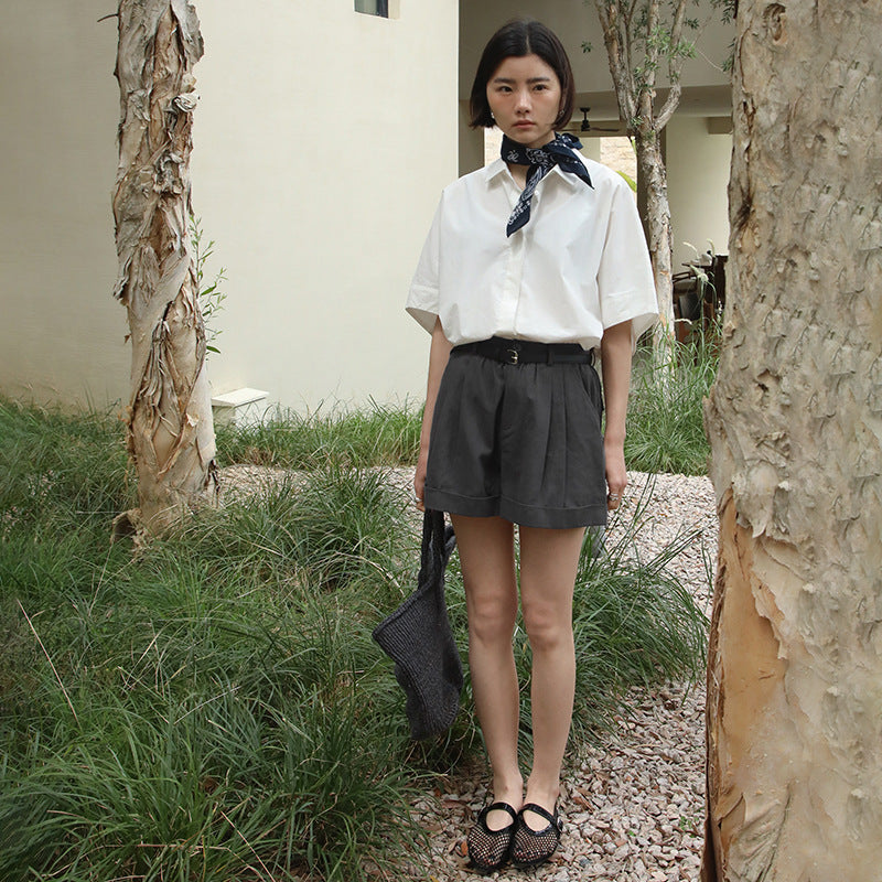 Dame Chino-shorts med elegante folder og praktiske lommer Stilla