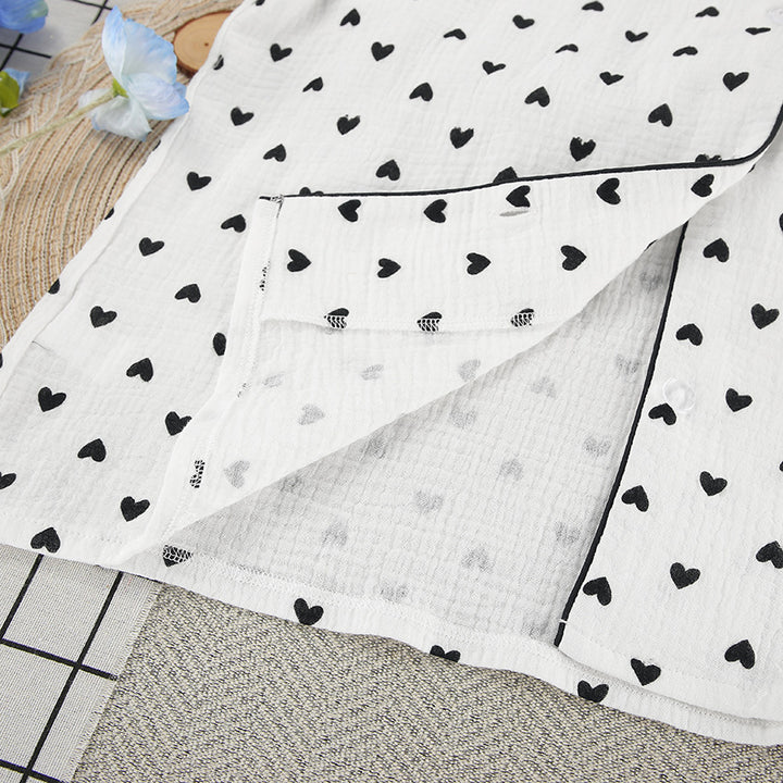 Dame kortærmet pyjamasæt med hjerteprint og elegant design Stilla