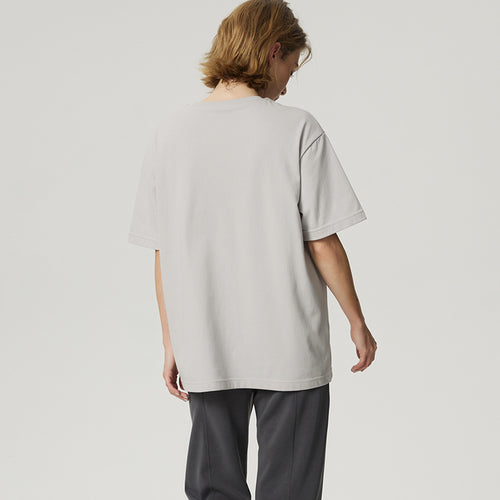 Dame moderne Loose T-shirt lavet af åndbart materiale Stilla