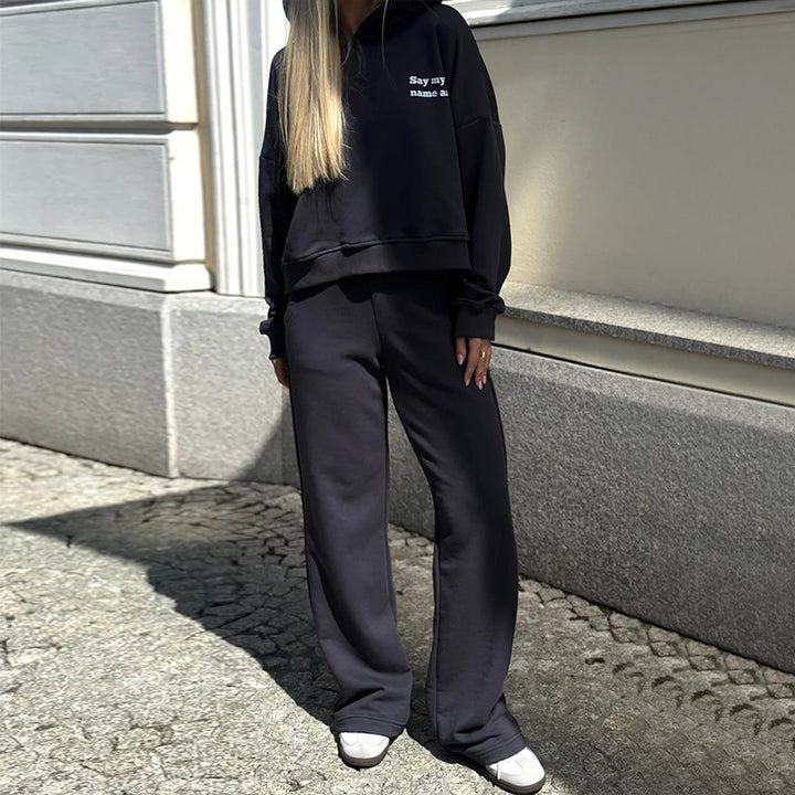 Dame afslappet hoodie og løstsiddende joggingbukser Stilla