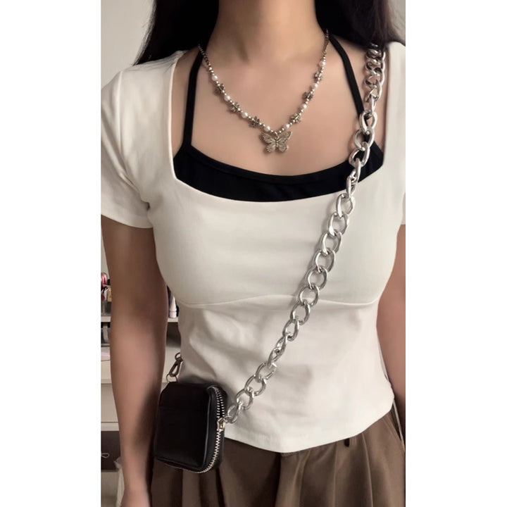 Femme Chic Laget Crop Top med unikt Uddybning Detail Stilla