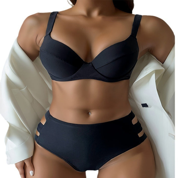 Damer højtaljet bikini med unikke cut-out-detaljer Skovae