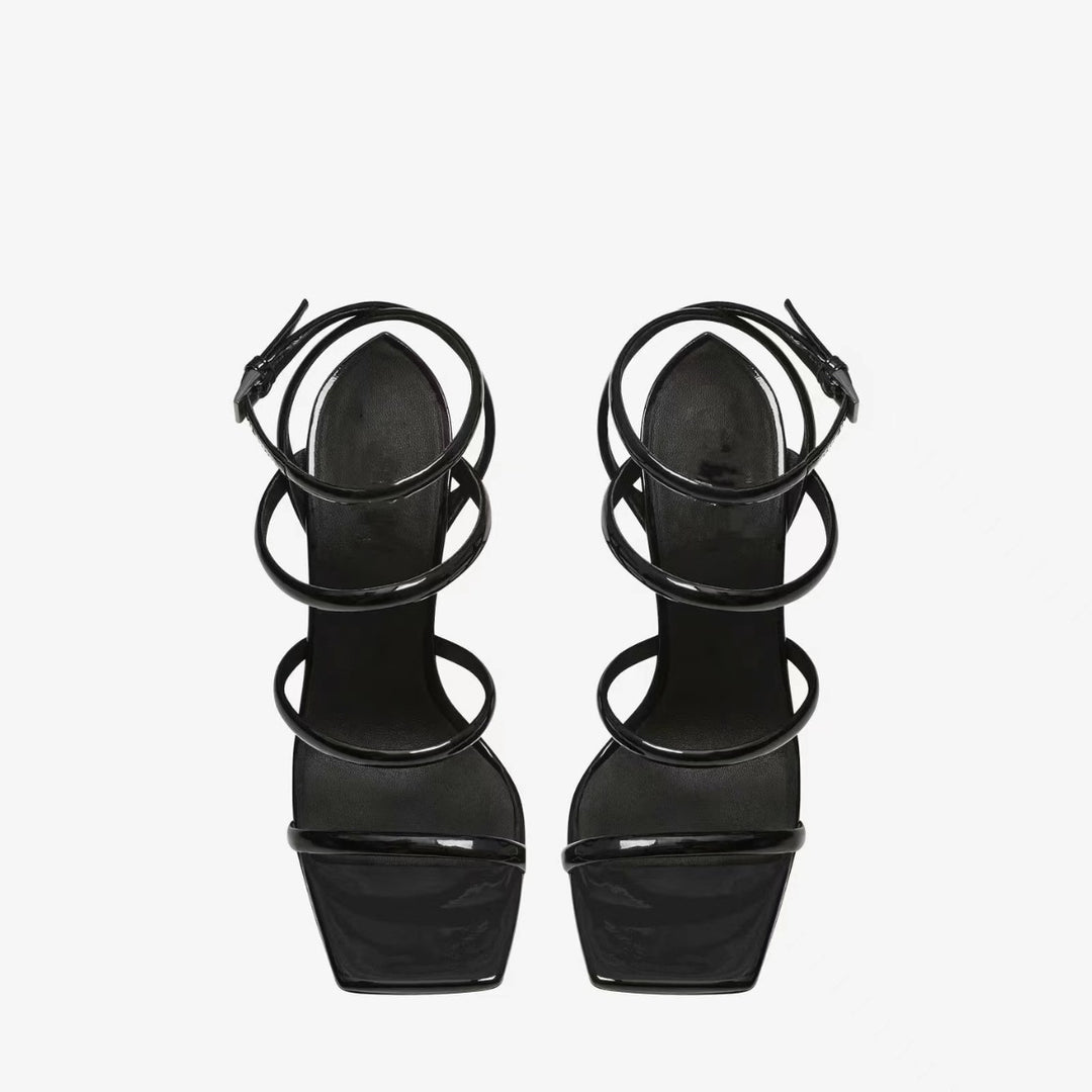 Femme Strappy Højhælede Sandaler med geometrisk Blokhælsdesign Stilla