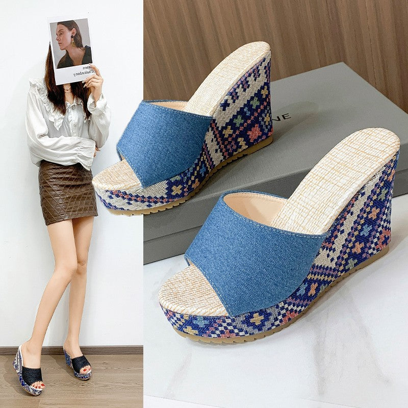 Dame Plateau-Pantoletten med farvet Wedge Stilla