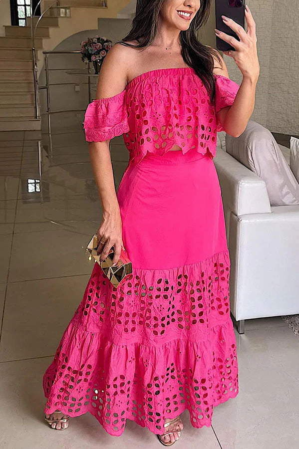 Dame Maxi-nederdel med raffineret cut-out-design og voluminøs kant Stilla