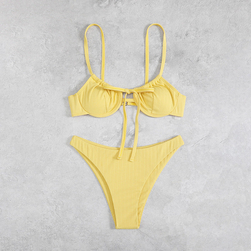 Dame bikinisæt med justerbare stropper og elegant ribbedesign Stilla