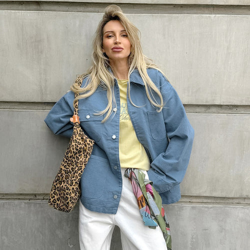 Dame Oversized Utility-jakke med smart krave og praktiske lommer Stilla