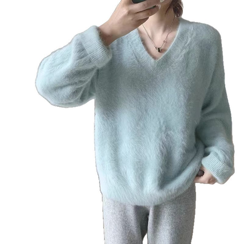 Kvinders fluffy V-hals sweater med blødt materiale og afslappet pasform Stilla
