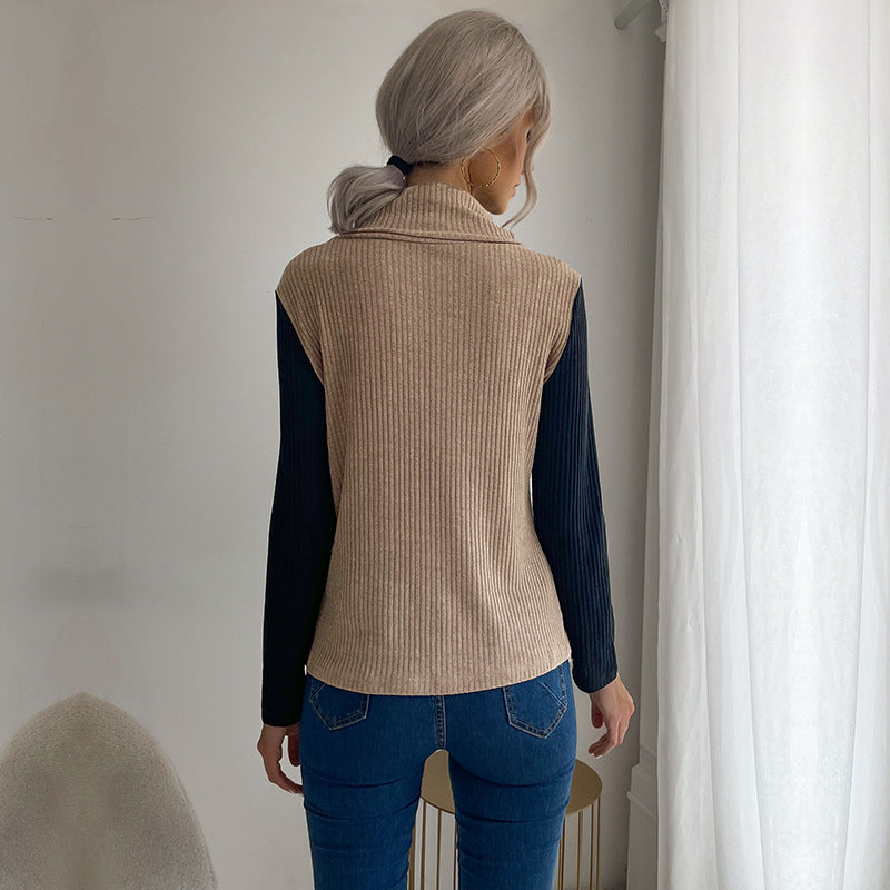 Dame strikoverdel med asymmetrisk reverskrave og dekorative knapper Stilla