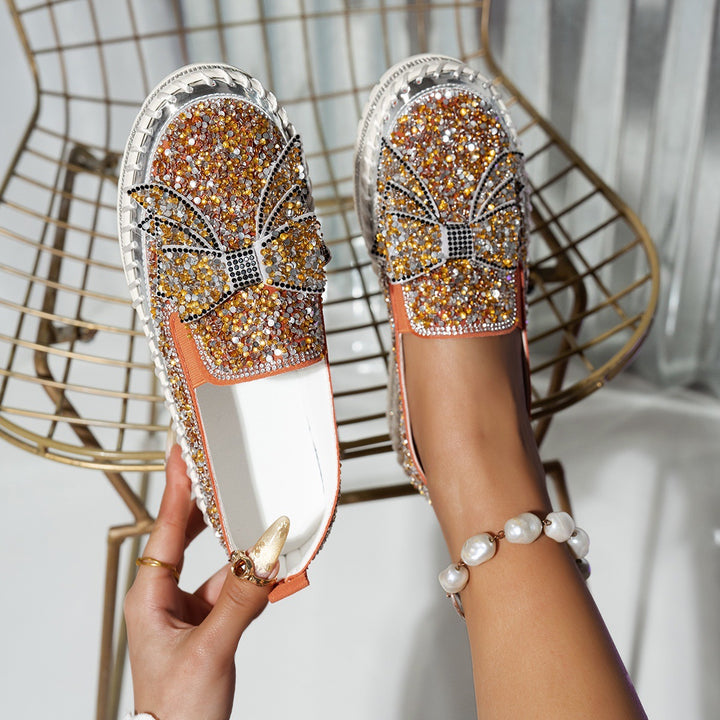 Dame mode Slippers med glitrende strass og elegant sløjfedesign Stilla