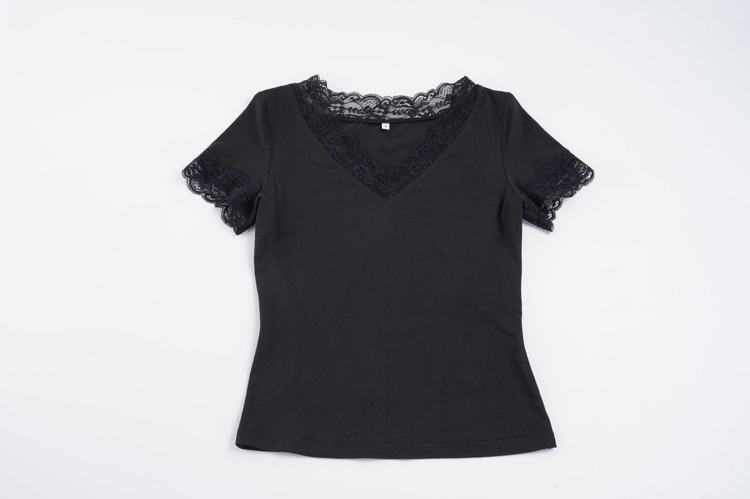 Dame T-shirt med spidsesyning og V-udskæring Skovae