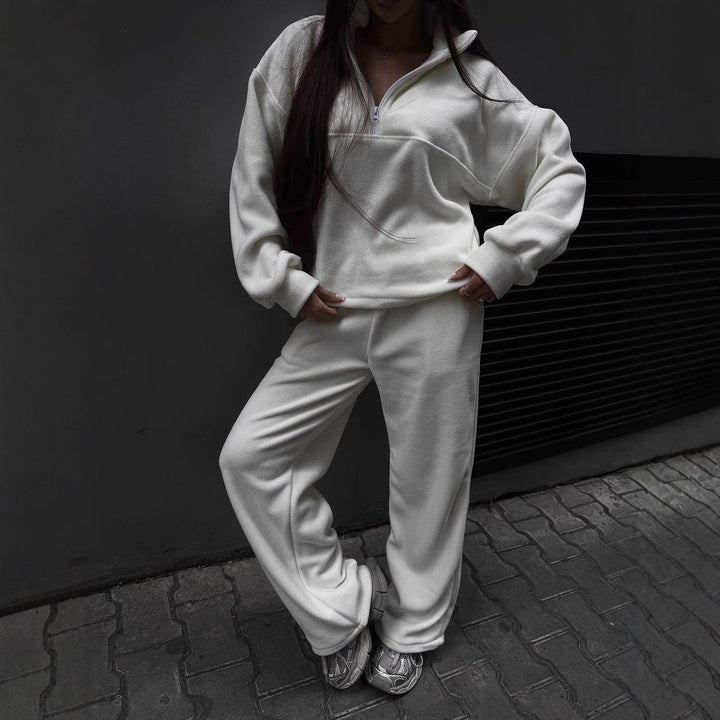 Kvinders sporty fleece træningsdragt med høj krave og lynlås Skovae
