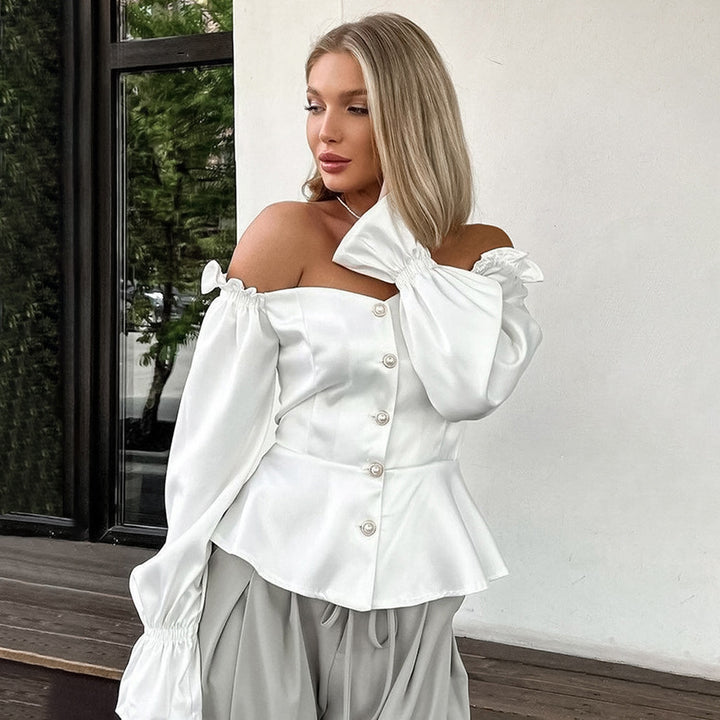 Dame Off-Shoulder Bluse med Puffærmer og elegant Knapliste Stilla