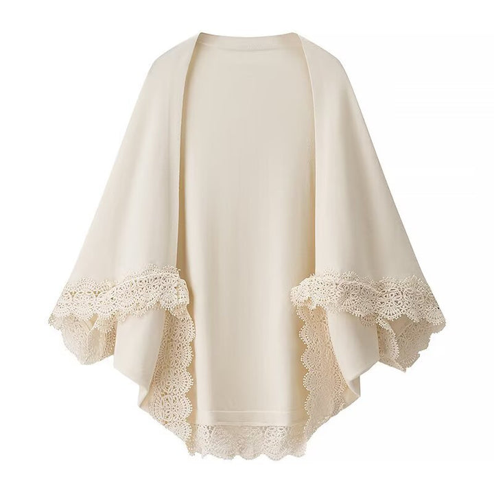 Kvinders fine cardigan med luftig blondekant Stilla