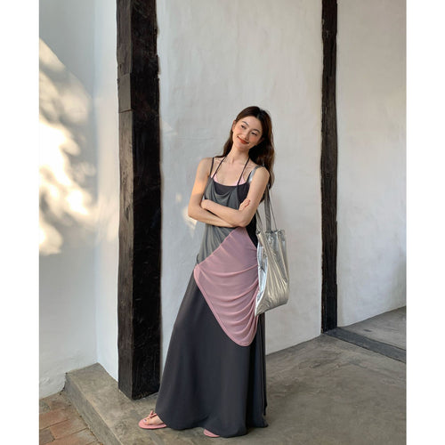 Dame Maxikjole med asymmetrisk drapering og moderne design Stilla