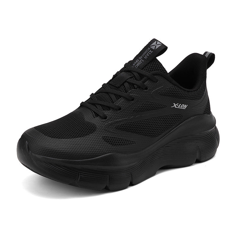 Dame nan modische Volumen-sneaker med åndbart mesh, forstærkende overlays og ekstra dæmpet kilebund Skovae