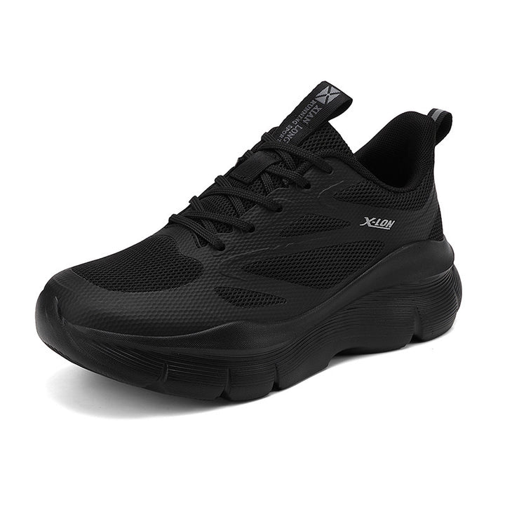 Dame nan modische Volumen-sneaker med åndbart mesh, forstærkende overlays og ekstra dæmpet kilebund Skovae