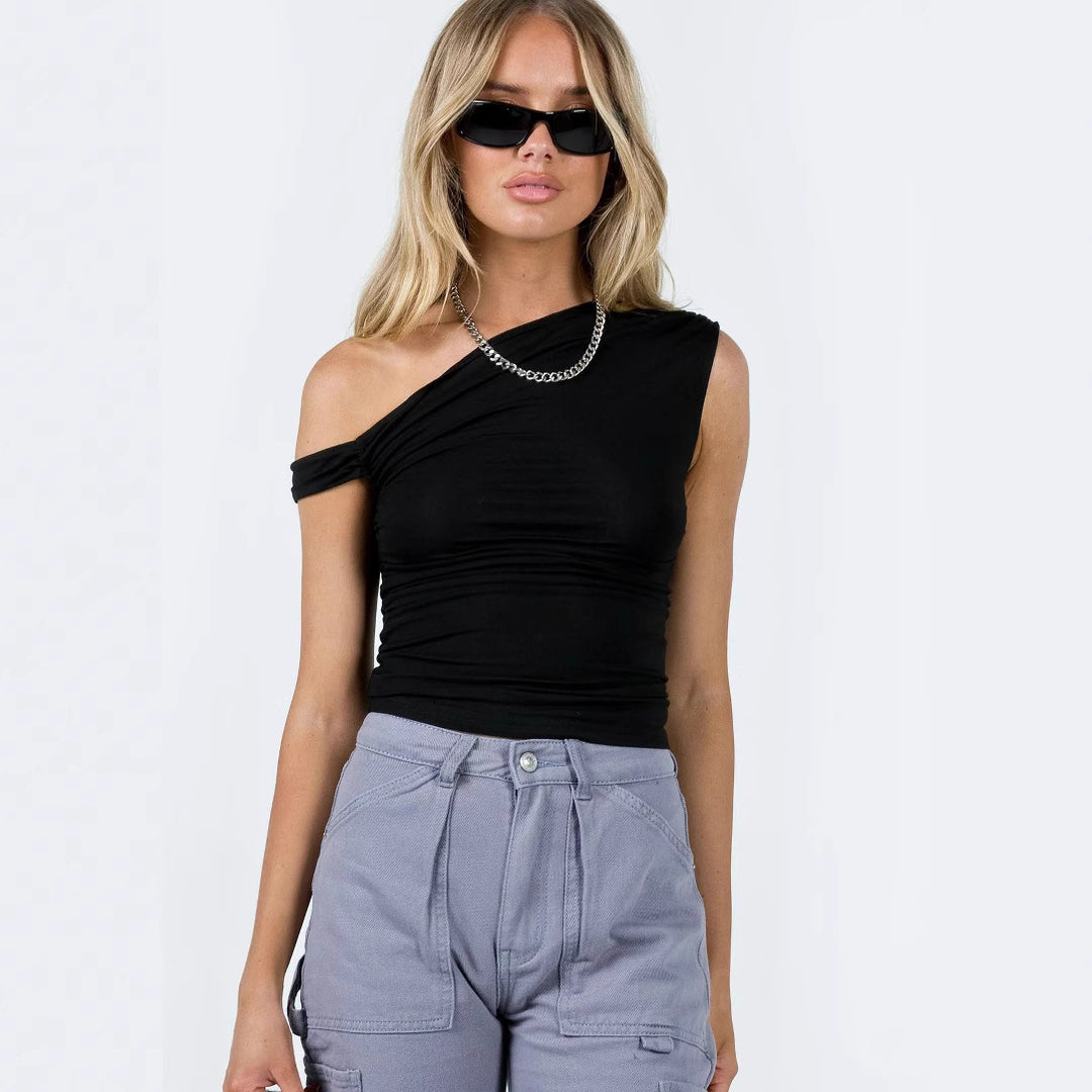 Dame Elegant skjorte med asymmetrisk snit og ruche Stilla