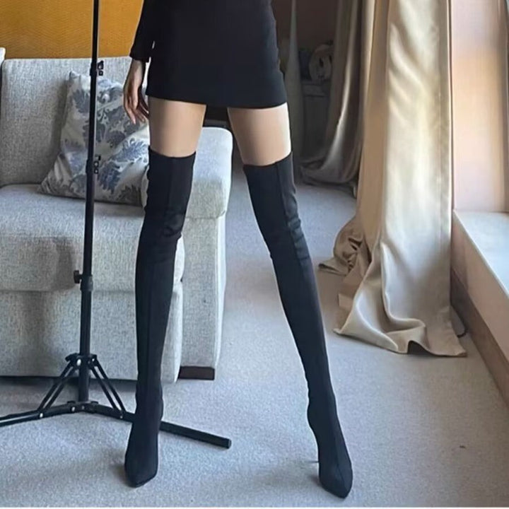 Dame Overknee Støvler med elegant smalt hæl og moderne velour-udseende Stilla