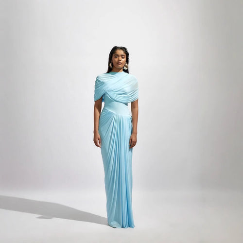 Dame maxikjole med elegant drapering og asymmetrisk cut-outs Skovae