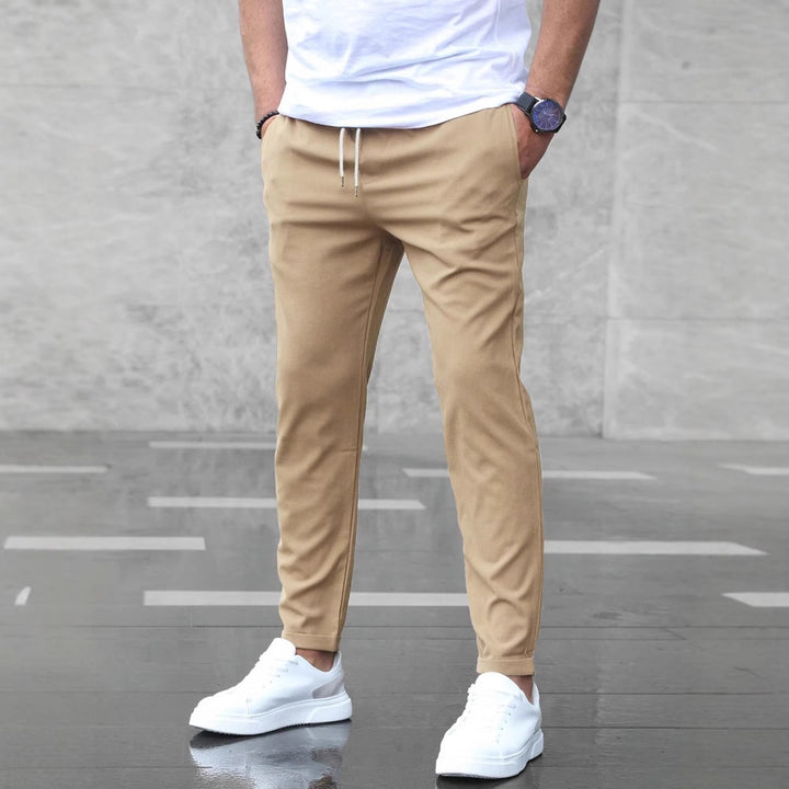 Herre Slim-Fit Fritidshose med elastisk talje og moderne sidelommer Stilla