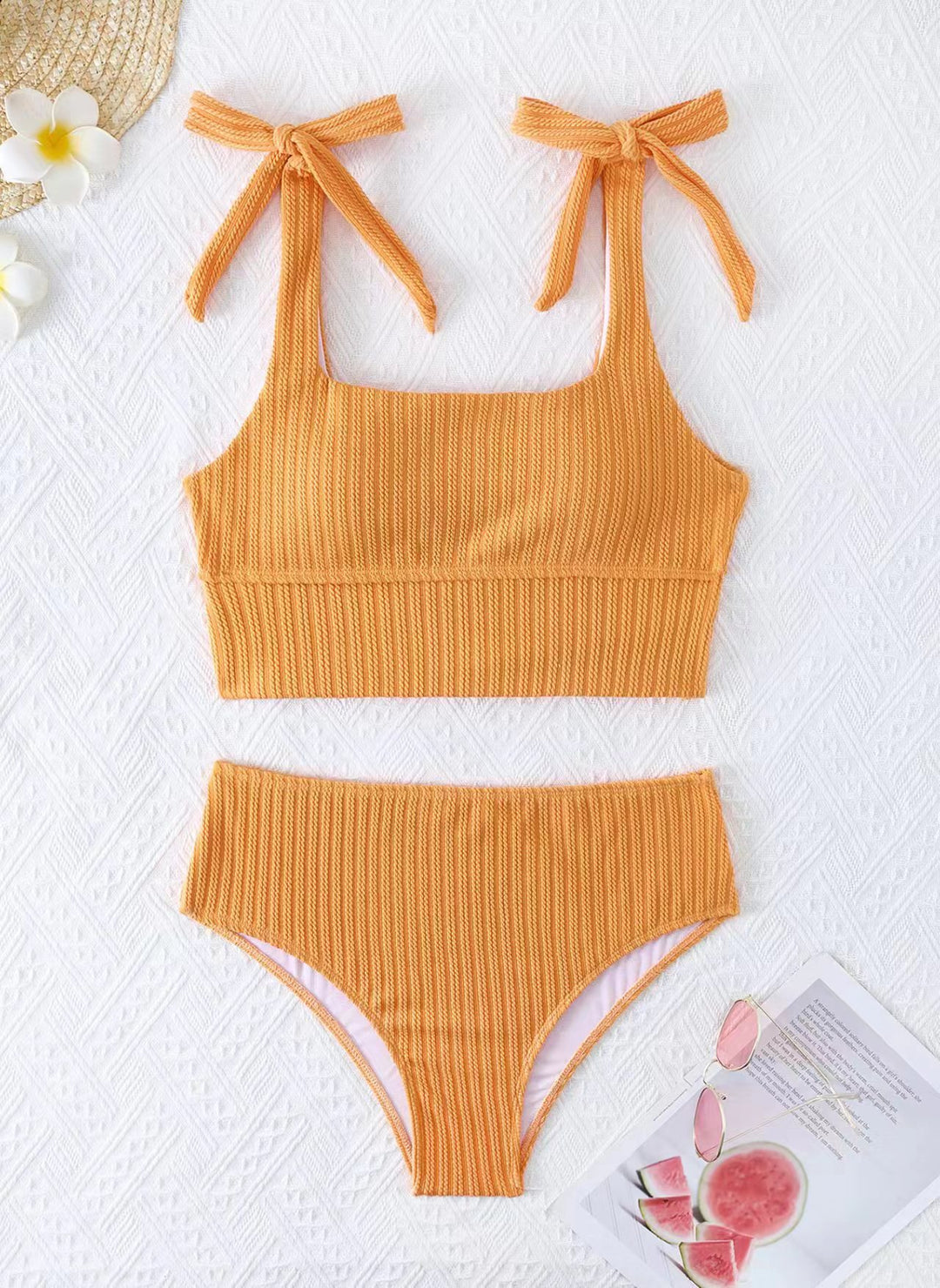 Dame bikini-sæt med trendy ribdesign og justerbare bindesnore Skovae