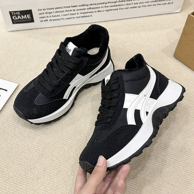 Dame Sneakers med polstret indermateriale og skridsikker sål Stilla