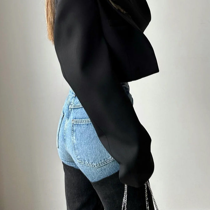 Dame High-Waist Jeans med asymmetrisk design Stilla
