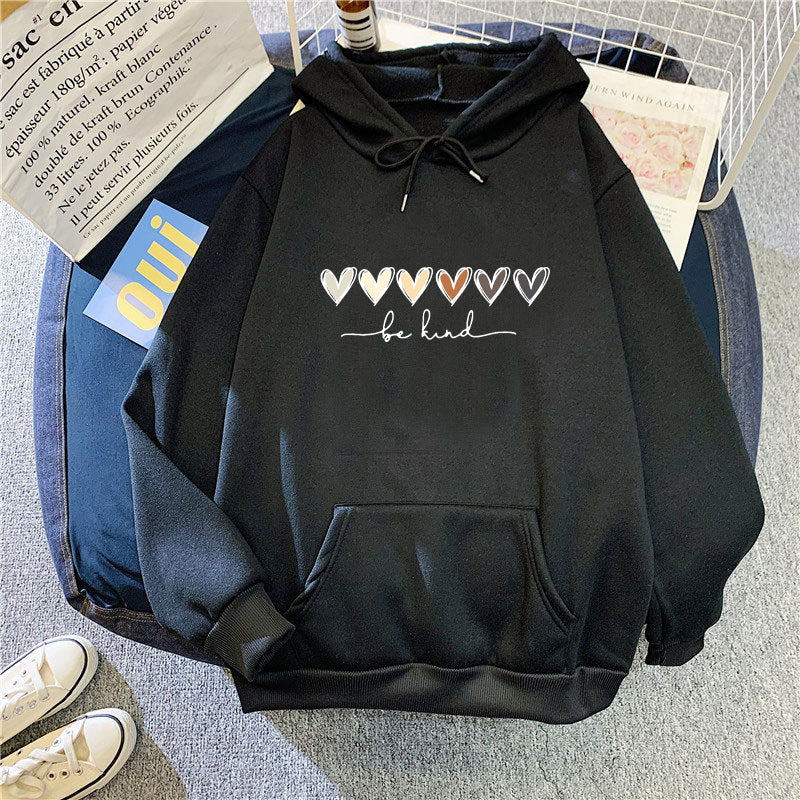 Kvinders hoodie med kreativ hjerte design Skovae