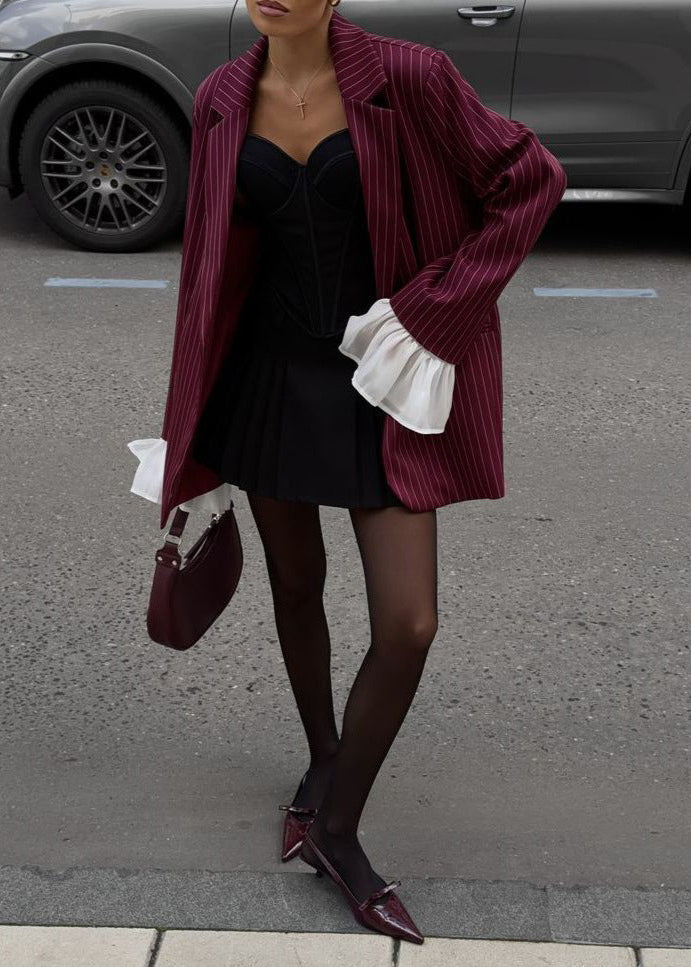 Stilla | Nålstribe Blazer med statement ærmer