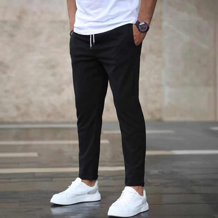 Herre Slim-Fit Fritidshose med elastisk talje og moderne sidelommer Stilla