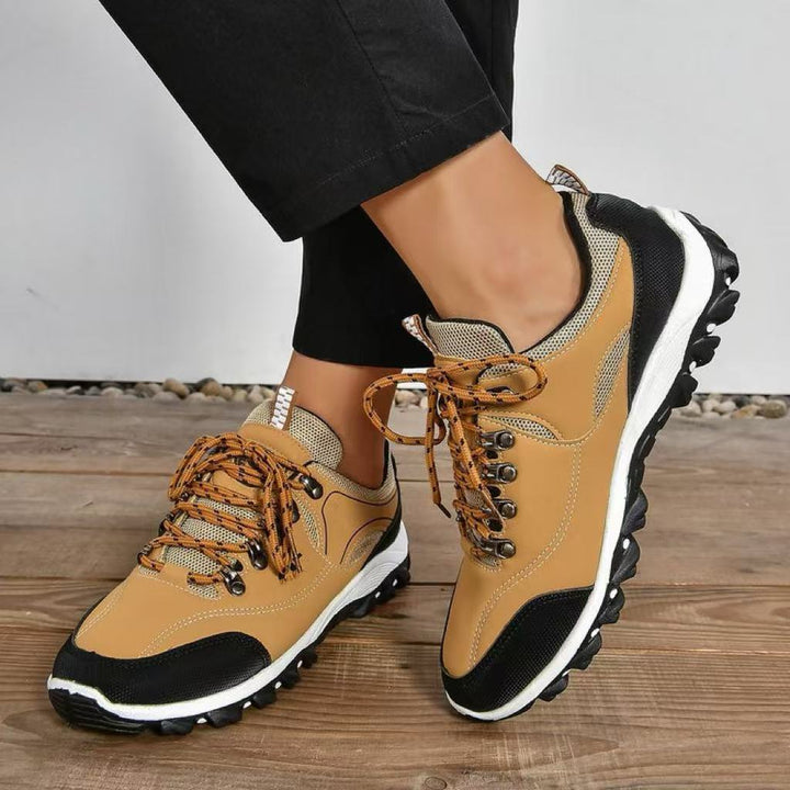 Dame Sporty Trail Sneakers med skridsikker sål og åndbart overmateriale Stilla