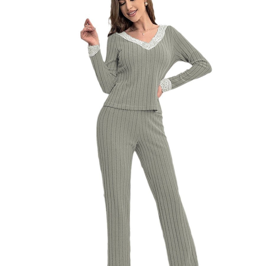 Dame pyjamasæt med fint ribdesign og blonde Stilla