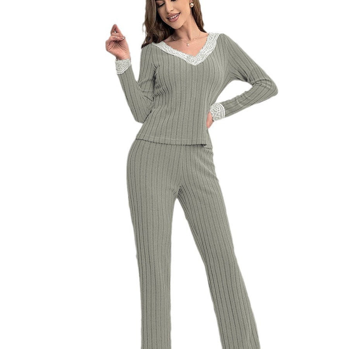 Dame pyjamasæt med fint ribdesign og blonde Stilla