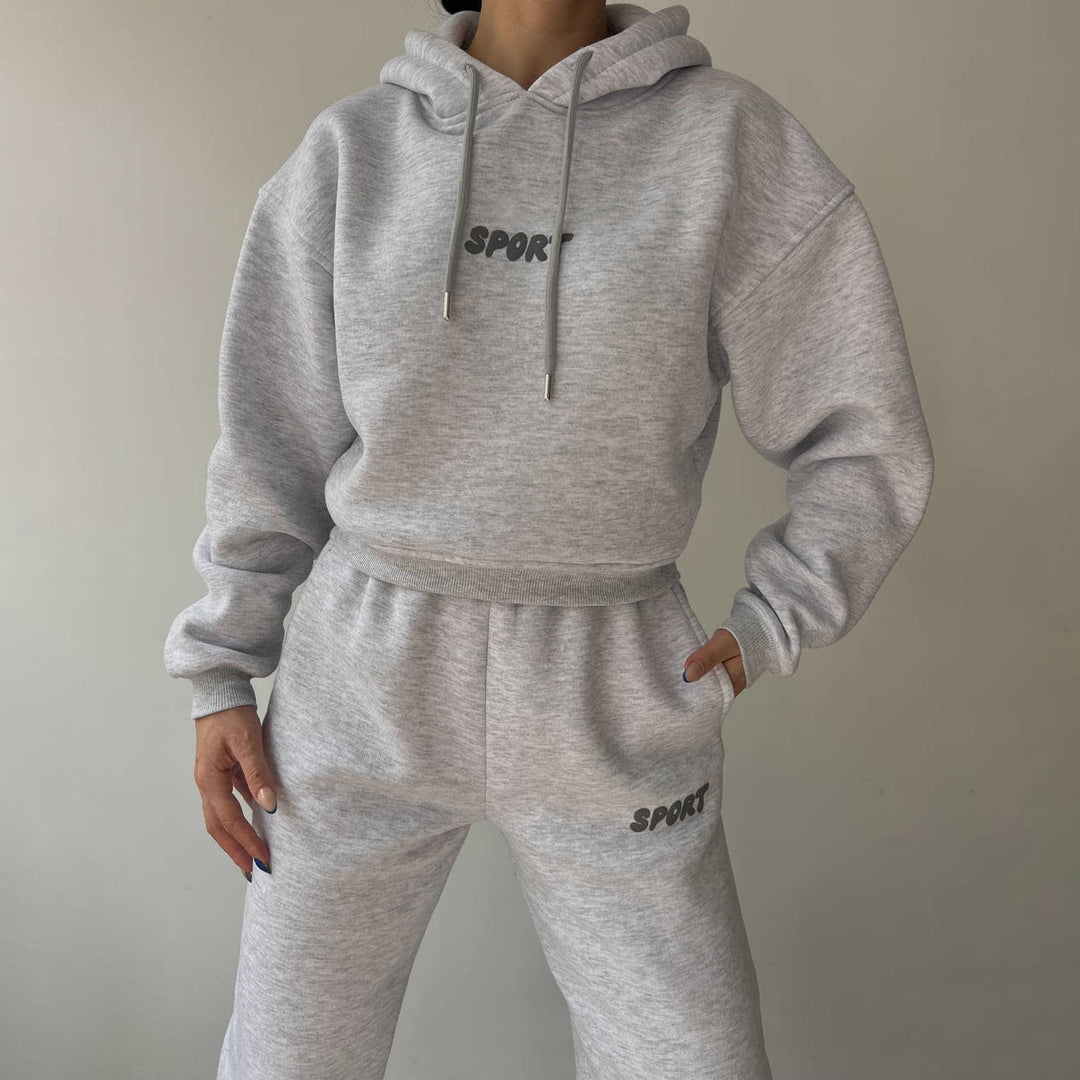 Kvinders sporty cropped hoodie og sæt med sweatpants Skovae