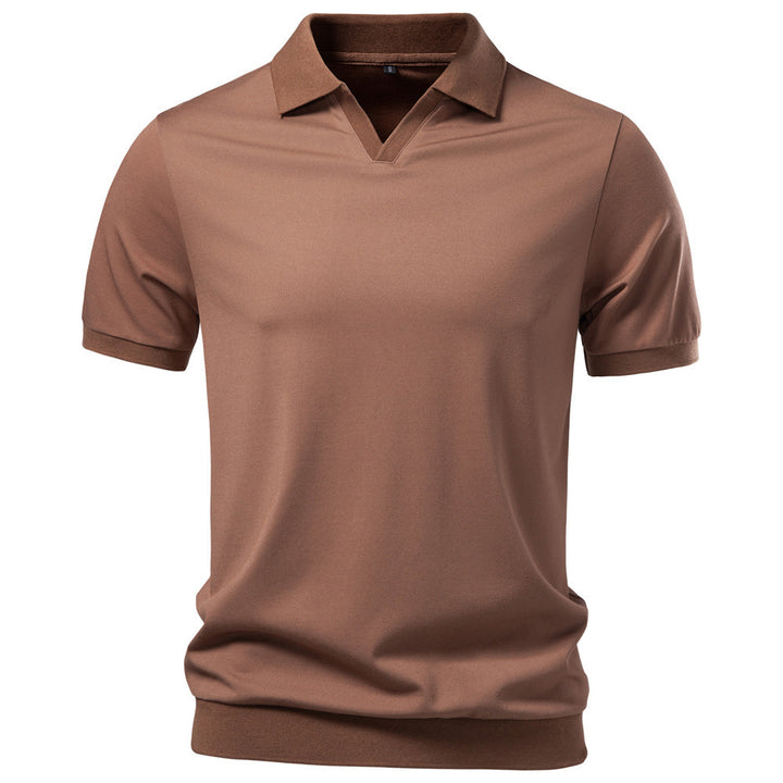 Herren nan finstrikket kortærmet poloshirt med åbent V-krave og elastisk kant Skovae