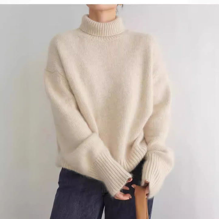 Kvinderne cashmere rullehals sweater med en løs pasform og elegant tekstur Stilla