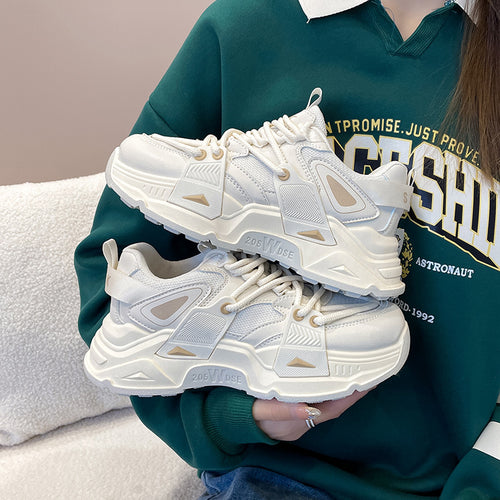 Dame sneakers i urban stil med trendy dæmpningsteknologi og åndbare mesh-indlæg Stilla