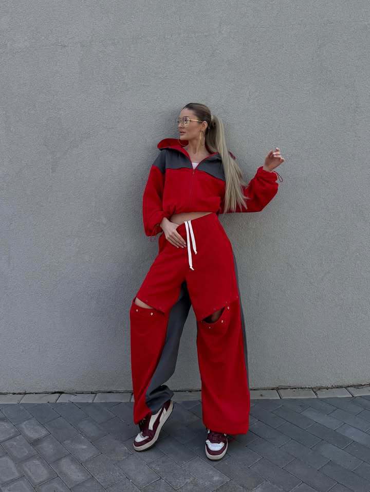 Kvinders sporty outfit med fashionable farvekontast Skovae