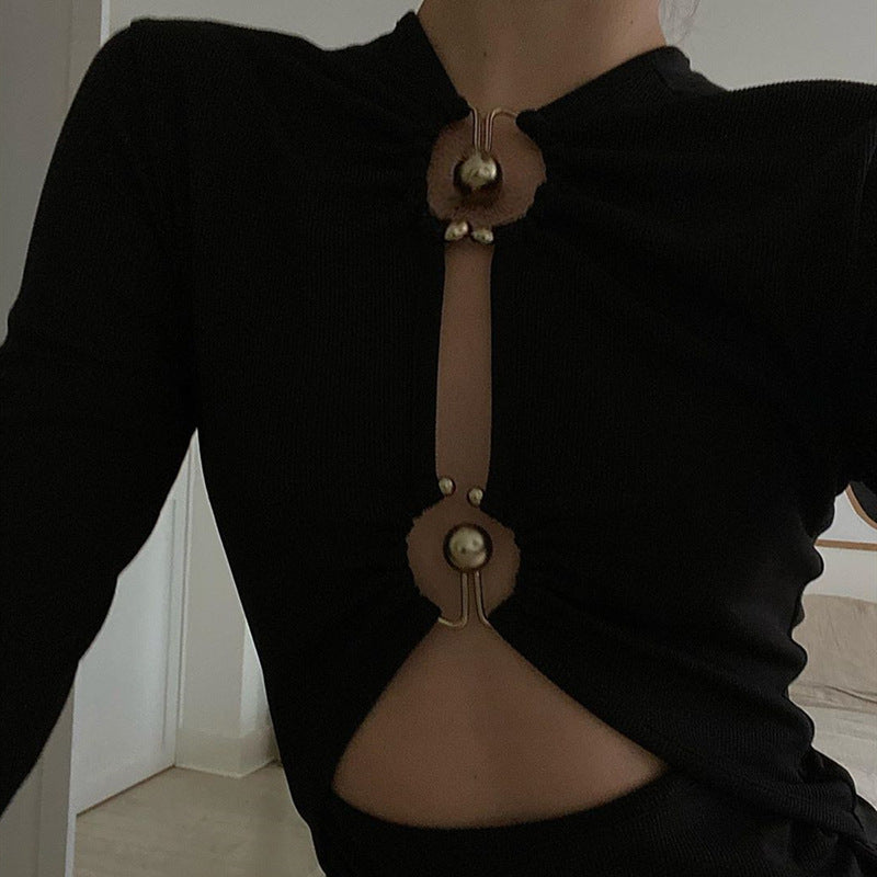 Damebody med rynker og dekorative cut-outs Stilla