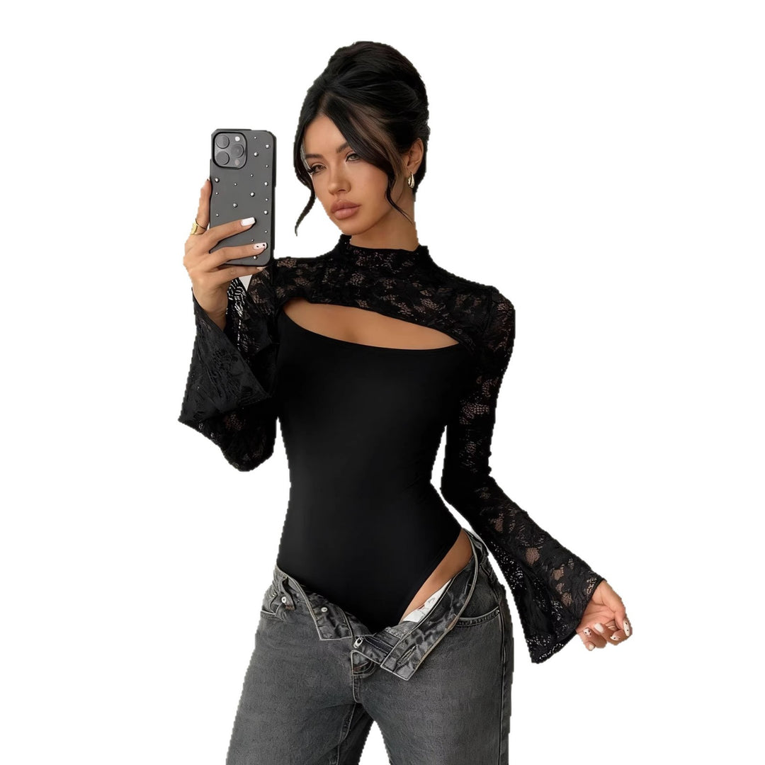 Dame bodystocking med transparente spidse ærmer og moderne cut-out Skovae